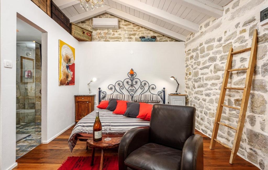 Ema Apartamento Buzet Exterior foto